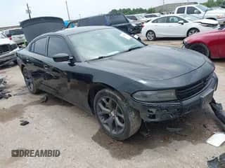 2015 Dodge Charger SXT with VIN 2C3CDXHG5FH725968, listed as a IAAI auction lot 43031688 with Not provided miles and . Bid and sale history available at DreamBid. Image 1.