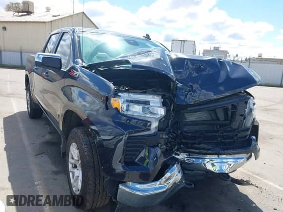 2024 Chevrolet Silverado 1500 LT with VIN 1GCUDDED4RZ259382, listed as a IAAI auction lot 41820720 with 13,202 mi miles and . Bid and sale history available at DreamBid. Image 1.