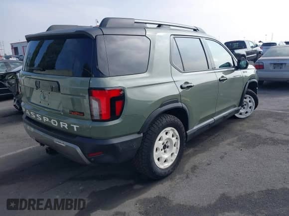 2026 Honda Passport TrailSport Elite с VIN 5FNYF9H84TB010309, выставлен на аукционе IAAI как лот 43162571 с пробегом 2 717 миль миль и . История ставок и продаж доступна на DreamBid. Изображение 4.