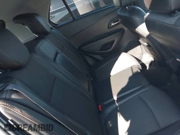 2018 Chevrolet Trax LT z VIN 3GNCJPSBXJL262394, wystawiony jako IAAI lot #43154797 z przebiegiem 58 628 mil mil oraz . Historia ofert i sprzedaży dostępna na DreamBid. Obrazek 8.