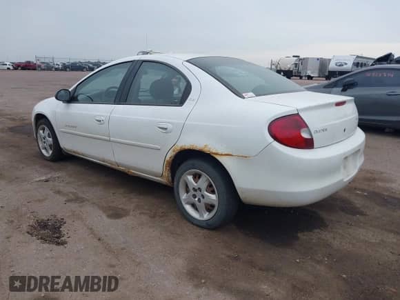2000 Dodge Neon Highline z VIN 1B3ES46C3YD729060, wystawiony jako IAAI lot #42520084 z przebiegiem 54 588 mil mil oraz . Historia ofert i sprzedaży dostępna na DreamBid. Obrazek 3.