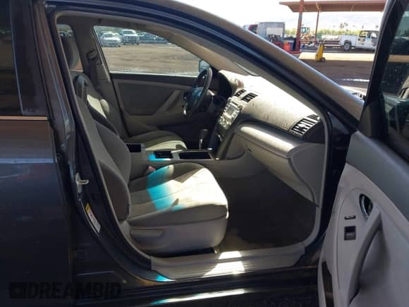 2009 Toyota Camry with VIN 4T1BE46K69U844300, listed as a IAAI auction lot 43425832 with 180,274 mi miles and . Bid and sale history available at DreamBid. Image 5.