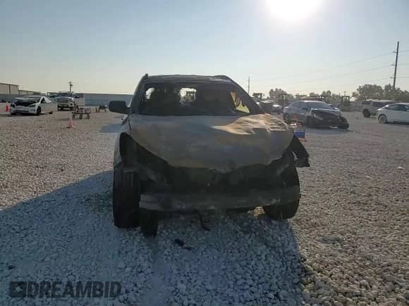 2014 Hyundai Santa Fe с VIN 5XYZUDLB8EG143232, выставлен на аукционе Copart как лот 80830075 с пробегом Не указан миль и На запчасти • Non repairable. История ставок и продаж доступна на DreamBid. Изображение 14.