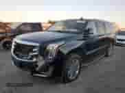 2017 Cadillac Escalade ESV z VIN 1GYS3GKJ0HR341544, wystawiony jako Copart lot #41679505 z przebiegiem Nie podano mil oraz Czysty tytuł • Clean title. Historia ofert i sprzedaży dostępna na DreamBid. Obrazek 1.