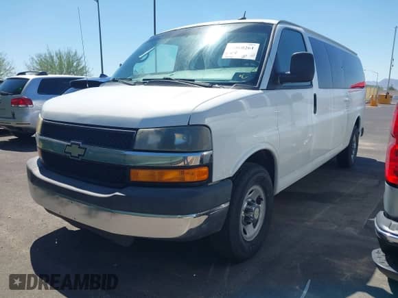 2015 Chevrolet Express Passenger LT with VIN 1GAZG1FG1F1111830, listed as a IAAI auction lot 42860261 with 99,750 mi miles and . Bid and sale history available at DreamBid. Image 2.