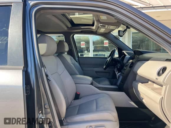 2013 Honda Pilot EX-L z VIN 5FNYF4H5XDB051165, wystawiony jako IAAI lot #43510503 z przebiegiem 198 676 mil mil oraz . Historia ofert i sprzedaży dostępna na DreamBid. Obrazek 5.