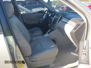 2005 Toyota Highlander с VIN JTEEP21A550075817, выставлен на аукционе IAAI как лот 43257796 с пробегом 101 285 миль миль и . История ставок и продаж доступна на DreamBid. Изображение 5.