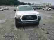 2023 Toyota Tacoma SR z VIN 3TYRX5GN2PT085100, wystawiony jako Copart lot #70010035 z przebiegiem 48 446 mil mil oraz Szkoda całkowita • Salvage title. Historia ofert i sprzedaży dostępna na DreamBid. Obrazek 13.