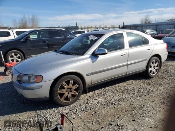 2002 Volvo S60 с VIN YV1RH58D122125871, выставлен на аукционе Copart как лот 47321555 с пробегом 176 491 миль миль и Чистый • Clean title. История ставок и продаж доступна на DreamBid. Изображение 1.