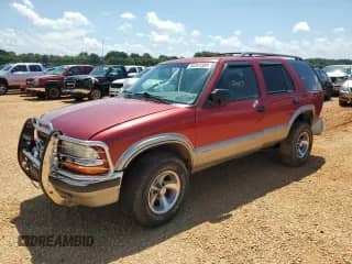 2000 Chevrolet Blazer LT с VIN 1GNCS13W9Y2393839, выставлен на аукционе Copart как лот 64441585 с пробегом 211 917 миль миль и Списание • Salvage title. История ставок и продаж доступна на DreamBid. Изображение 1.