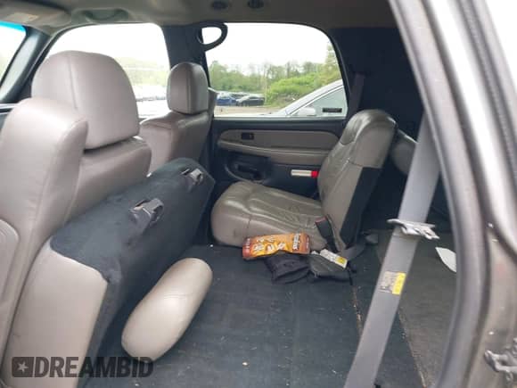 2001 Chevrolet Tahoe LT с VIN 1GNEK13T41J232566, выставлен на аукционе IAAI как лот 42243126 с пробегом 198 401 миль миль и . История ставок и продаж доступна на DreamBid. Изображение 8.