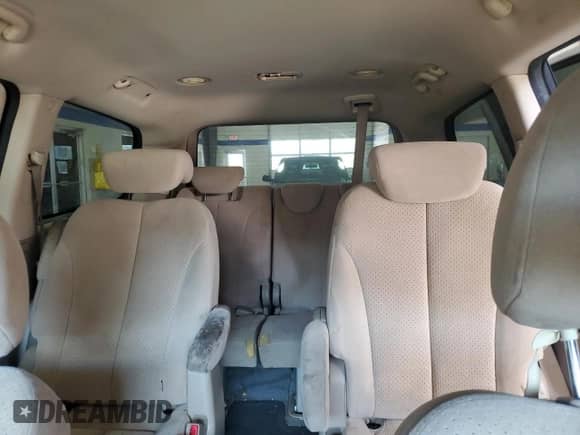 2008 Hyundai Entourage GLS с VIN KNDMC233786053636, выставлен на аукционе Copart как лот 53715045 с пробегом 254 149 миль миль и Списание • Salvage title. История ставок и продаж доступна на DreamBid. Изображение 10.