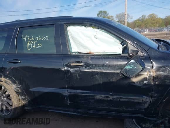 2018 Jeep Grand Cherokee Overland with VIN 1C4RJFCT1JC314558, listed as a IAAI auction lot 42206305 with 83,570 mi miles and . Bid and sale history available at DreamBid. Image 14.