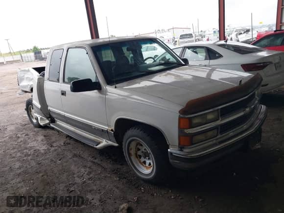 1996 Chevrolet Silverado 1500 с VIN 2GCEC19R6T1205612, выставлен на аукционе IAAI как лот 42381693 с пробегом 194 859 миль миль и . История ставок и продаж доступна на DreamBid. Изображение 1.