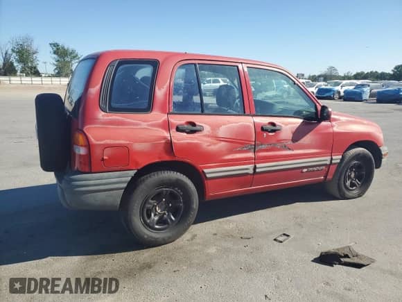 2000 Chevrolet Tracker с VIN 2CNBE13C8Y6937070, выставлен на аукционе Copart как лот 49315885 с пробегом 340 051 миль миль и Списание • Salvage title. История ставок и продаж доступна на DreamBid. Изображение 3.