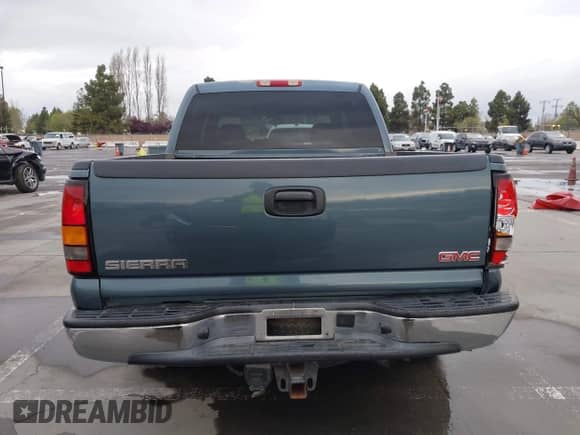 2006 GMC Sierra 1500 SL z VIN 2GTEC13V161241783, wystawiony jako IAAI lot #41910830 z przebiegiem 399 955 mil mil oraz . Historia ofert i sprzedaży dostępna na DreamBid. Obrazek 16.