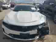 2019 Chevrolet Camaro 2LT z VIN 1G1FC3DS3K0154535, wystawiony jako IAAI lot #43271774 z przebiegiem 54 666 mil mil oraz . Historia ofert i sprzedaży dostępna na DreamBid. Obrazek 12.