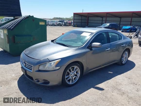 2014 Nissan Maxima SV с VIN 1N4AA5AP9EC464605, выставлен на аукционе IAAI как лот 42160204 с пробегом 164 922 миль миль и . История ставок и продаж доступна на DreamBid. Изображение 2.