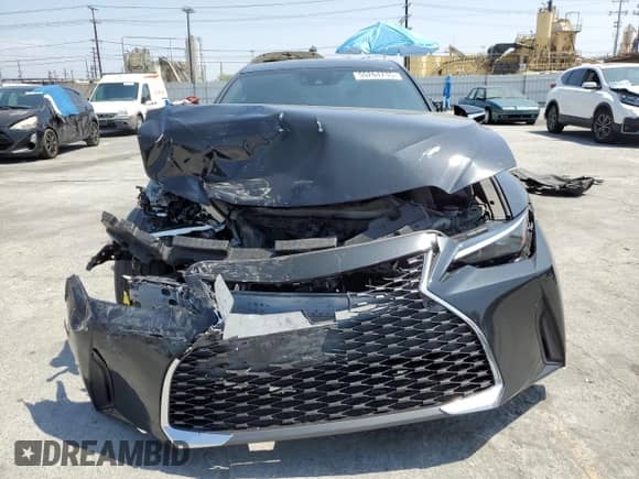 2022 Lexus IS 300 z VIN JTHDA1D27N5120709, wystawiony jako Copart lot #55264735 z przebiegiem 48 315 mil mil oraz Szkoda całkowita • Salvage title. Historia ofert i sprzedaży dostępna na DreamBid. Obrazek 5.