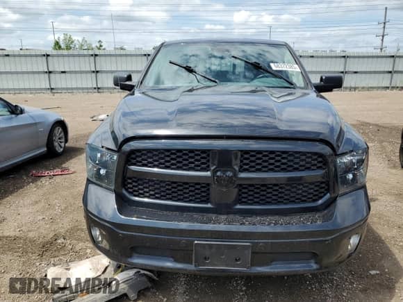 2018 Ram 1500 Big Horn z VIN 1C6RR7LM5JS244146, wystawiony jako Copart lot #68372385 z przebiegiem 56 819 mil mil oraz Czysty tytuł • Clean title. Historia ofert i sprzedaży dostępna na DreamBid. Obrazek 5.