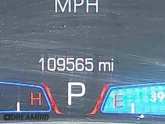 2016 Chrysler 300 Anniversary Edition z VIN 2C3CCARG2GH329318, wystawiony jako IAAI lot #43227896 z przebiegiem 109 565 mil mil oraz . Historia ofert i sprzedaży dostępna na DreamBid. Obrazek 16.