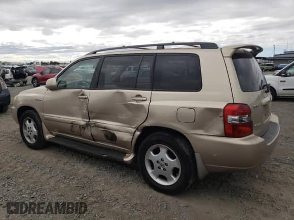 2005 Toyota Highlander with VIN JTEEP21A350107891, listed as a Copart auction lot 71279995 with 126,451 mi miles and Salvage title. Bid and sale history available at DreamBid. Image 2.