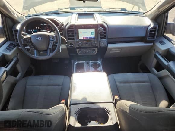 2019 Ford F-150 XLT с VIN 1FTEW1CP3KKD81305, выставлен на аукционе Copart как лот 82384535 с пробегом 65 296 миль миль и Списание • Salvage title. История ставок и продаж доступна на DreamBid. Изображение 8.