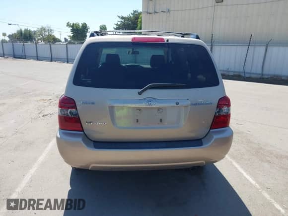 2005 Toyota Highlander с VIN JTEEP21A750120157, выставлен на аукционе IAAI как лот 42218625 с пробегом 138 789 миль миль и . История ставок и продаж доступна на DreamBid. Изображение 16.