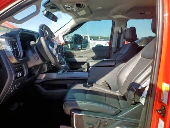 2024 Ford F-250 XL с VIN 1FT8W2BN4REE95583, выставлен на аукционе Copart как лот 90793905 с пробегом Не указан миль и На запчасти • Non repairable. История ставок и продаж доступна на DreamBid. Изображение 8.