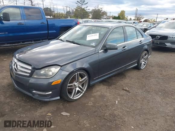 2013 Mercedes-Benz C 300 Sport with VIN WDDGF8ABXDR269514, listed as a IAAI auction lot 43497231 with 197,403 mi miles and . Bid and sale history available at DreamBid. Image 2.
