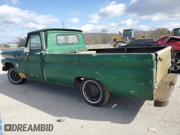 1964 Chevrolet Silverado 1500 z VIN 4C154J104361, wystawiony jako Copart lot #81961304 z przebiegiem 107 065 mil mil oraz Szkoda całkowita • Salvage title. Historia ofert i sprzedaży dostępna na DreamBid. Obrazek 2.