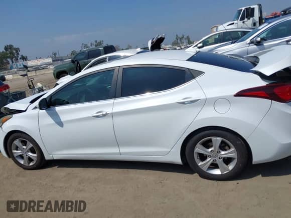 2016 Hyundai Elantra SE with VIN 5NPDH4AE5GH687811, listed as a IAAI auction lot 43075752 with 119,156 mi miles and . Bid and sale history available at DreamBid. Image 14.