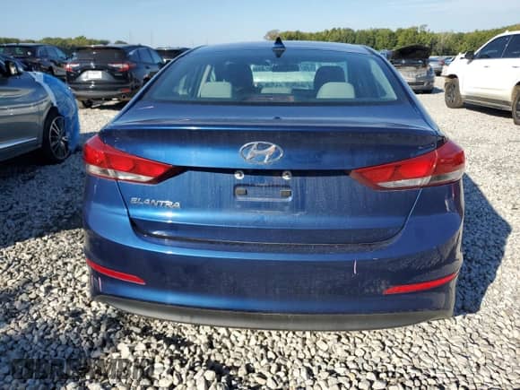 2018 Hyundai Elantra SEL с VIN 5NPD84LF3JH213529, выставлен на аукционе Copart как лот 82403355 с пробегом 122 054 миль миль и Списание • Salvage title. История ставок и продаж доступна на DreamBid. Изображение 6.