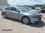 2025 Chevrolet Malibu LT z VIN 1G1ZD5ST7SF144590, wystawiony jako IAAI lot #43275655 z przebiegiem 18 311 mil mil oraz . Historia ofert i sprzedaży dostępna na DreamBid. Obrazek 1.