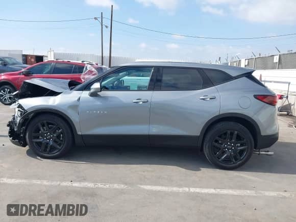 2025 Chevrolet Blazer LT with VIN 3GNKBCR47SS102912, listed as a IAAI auction lot 42793367 with 6,197 mi miles and . Bid and sale history available at DreamBid. Image 14.