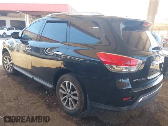 2013 Nissan Pathfinder SV with VIN 5N1AR2MN5DC601335, listed as a IAAI auction lot 42675677 with 175,716 mi miles and . Bid and sale history available at DreamBid. Image 3.