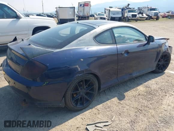 2004 Hyundai Tiburon GT с VIN KMHHN65F04U136207, выставлен на аукционе IAAI как лот 43035409 с пробегом Не указан миль и . История ставок и продаж доступна на DreamBid. Изображение 4.