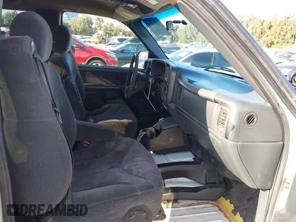 2000 GMC Sierra 1500 SLE с VIN 1GTEC19T4YE148280, выставлен на аукционе IAAI как лот 42510008 с пробегом 219 144 миль миль и . История ставок и продаж доступна на DreamBid. Изображение 5.