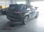 2023 Jeep Grand Cherokee Overland z VIN 1C4RJHDG5PC507978, wystawiony jako IAAI lot #41394199 z przebiegiem 57 323 mil mil oraz . Historia ofert i sprzedaży dostępna na DreamBid. Obrazek 4.