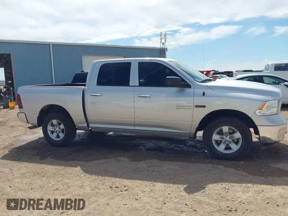 2016 Ram 1500 Tradesman z VIN 1C6RR7KM2GS121544, wystawiony jako IAAI lot #43322819 z przebiegiem 172 458 mil mil oraz . Historia ofert i sprzedaży dostępna na DreamBid. Obrazek 13.