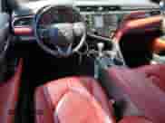 2018 Toyota Camry XSE с VIN 4T1BZ1HK7JU010492, выставлен на аукционе Copart как лот 71482645 с пробегом 77 969 миль миль и Списание • Salvage title. История ставок и продаж доступна на DreamBid. Изображение 8.