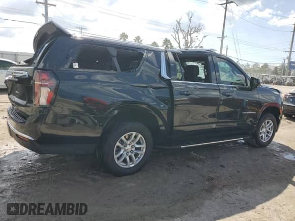 2023 Chevrolet Suburban LS z VIN 1GNSCBKD3PR514241, wystawiony jako Copart lot #77243784 z przebiegiem 47 622 mil mil oraz Nie do naprawy • Non repairable. Historia ofert i sprzedaży dostępna na DreamBid. Obrazek 3.