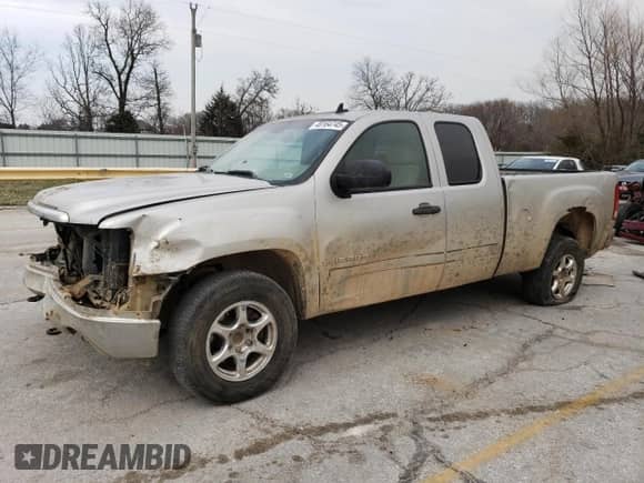 2007 GMC Sierra 1500 SLE1 with VIN 2GTEC19C471649458, listed as a Copart auction lot 48164745 with 336,502 mi miles and Salvage title. Bid and sale history available at DreamBid. Image 1.