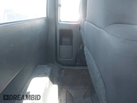 2003 Chevrolet S-10 LS с VIN 1GCDT19X438161956, выставлен на аукционе IAAI как лот 41870356 с пробегом 77 079 миль миль и . История ставок и продаж доступна на DreamBid. Изображение 8.
