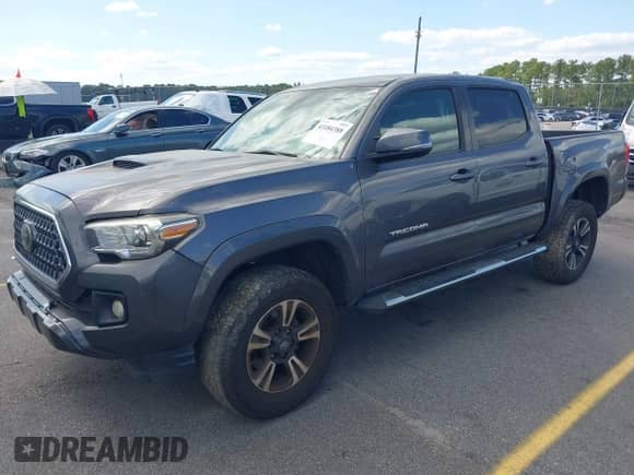 2019 Toyota Tacoma SR5 с VIN 5TFAZ5CN6KX076900, выставлен на аукционе IAAI как лот 43184388 с пробегом 110 382 миль миль и . История ставок и продаж доступна на DreamBid. Изображение 2.