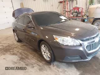 2015 Chevrolet Malibu LT z VIN 1G11C5SL4FF294128, wystawiony jako IAAI lot #43297283 z przebiegiem 136 214 mil mil oraz . Historia ofert i sprzedaży dostępna na DreamBid. Obrazek 1.