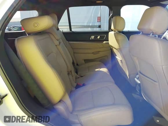 2017 Ford Explorer Limited z VIN 1FM5K8F86HGD38044, wystawiony jako IAAI lot #43442307 z przebiegiem 93 080 mil mil oraz . Historia ofert i sprzedaży dostępna na DreamBid. Obrazek 8.