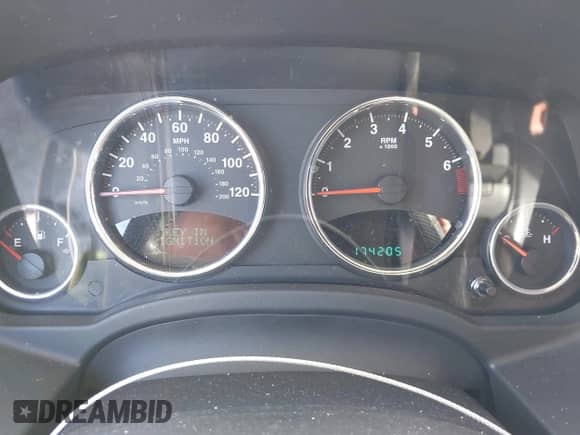 2012 Jeep Compass Limited с VIN 1C4NJCCB0CD622077, выставлен на аукционе IAAI как лот 43541168 с пробегом 174 205 миль миль и . История ставок и продаж доступна на DreamBid. Изображение 7.
