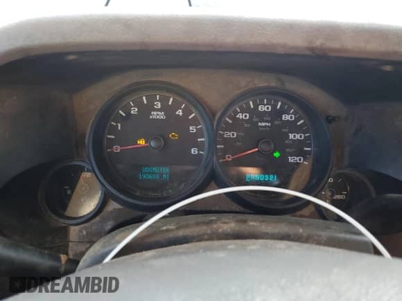 2007 Chevrolet Silverado 1500 Work Truck with VIN 1GCEC14C57Z617813, listed as a Copart auction lot 70151605 with 190,688 mi miles and Clean title. Bid and sale history available at DreamBid. Image 9.