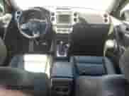 2016 Volkswagen Tiguan SEL z VIN WVGBV7AX0GW077386, wystawiony jako Copart lot #70747695 z przebiegiem 66 699 mil mil oraz Szkoda całkowita • Salvage title. Historia ofert i sprzedaży dostępna na DreamBid. Obrazek 8.